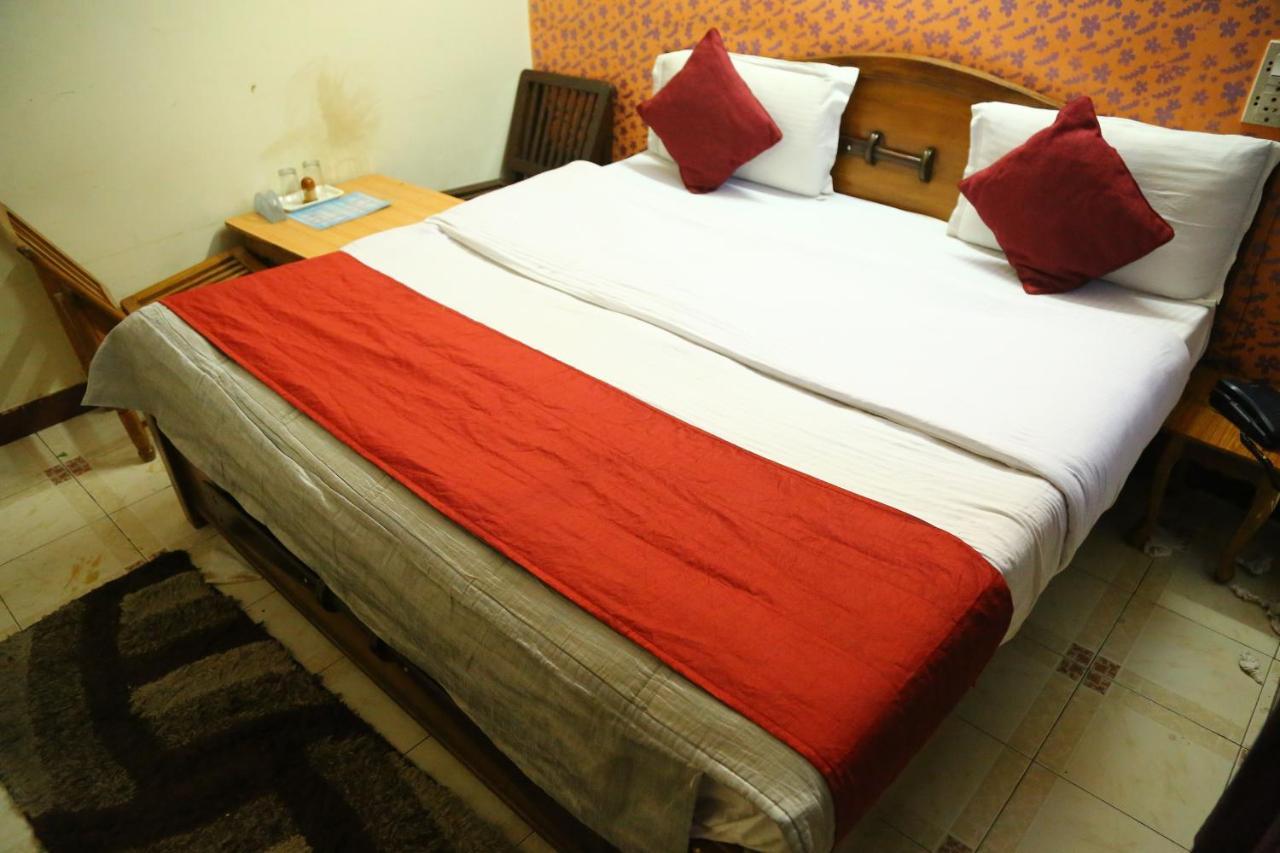 Hotel Diamond Palace Chandigarh Exterior photo