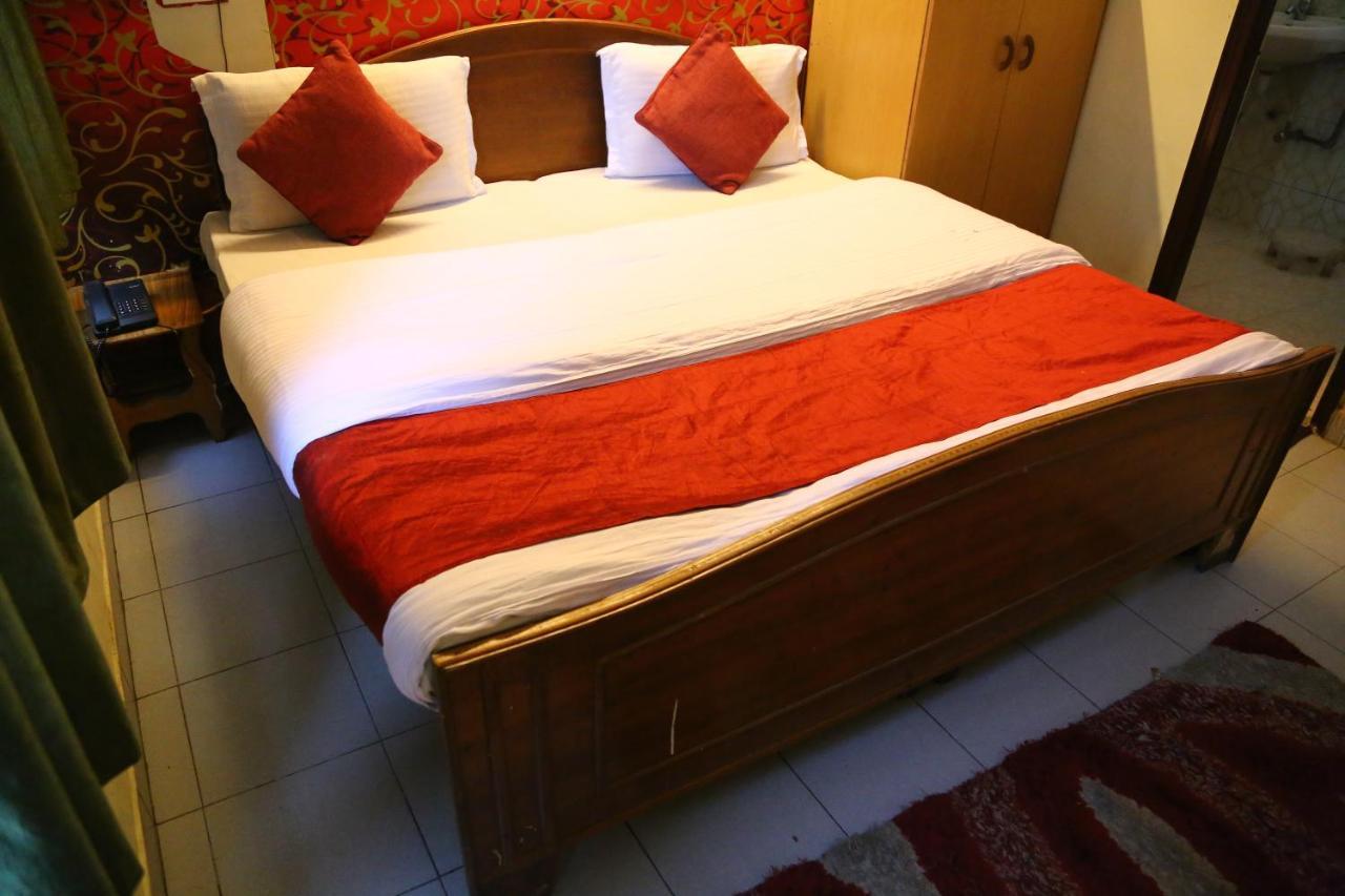 Hotel Diamond Palace Chandigarh Exterior photo