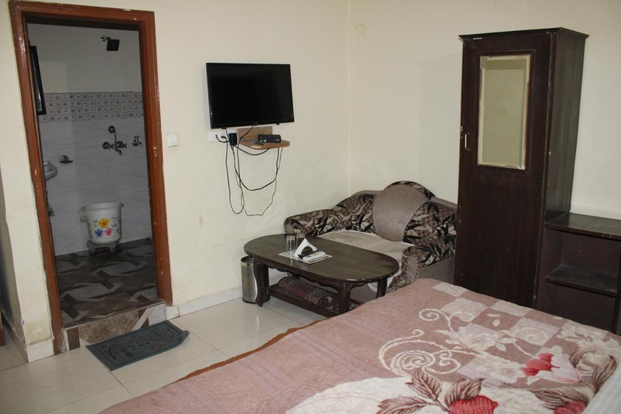 Hotel Diamond Palace Chandigarh Exterior photo