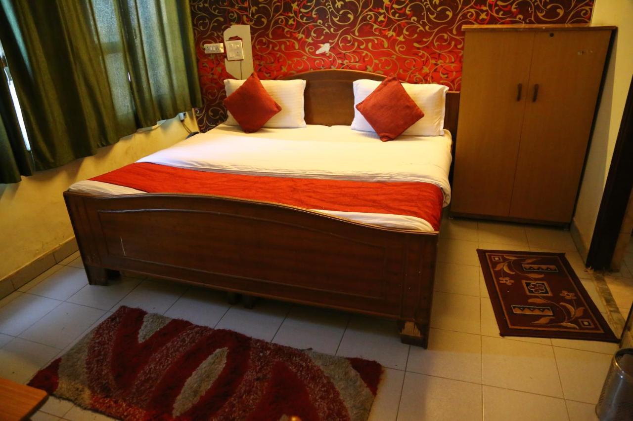 Hotel Diamond Palace Chandigarh Exterior photo